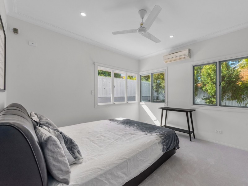 128 Kadumba Street, Yeronga QLD 4104
