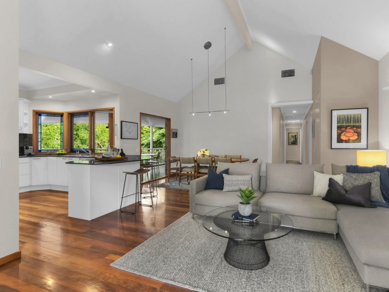 26 Satinwood Court, Bardon QLD 4065