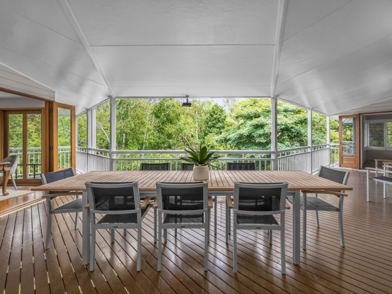 26 Satinwood Court, Bardon QLD 4065