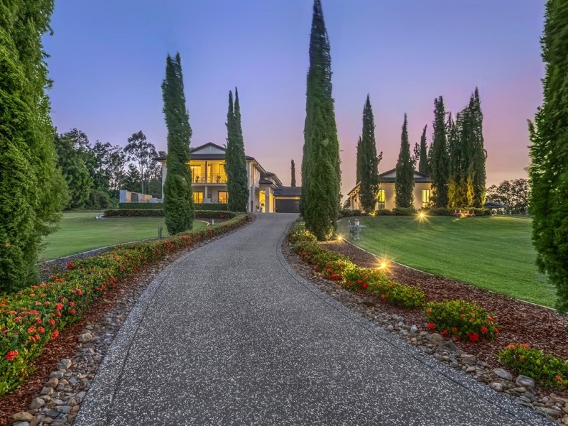 33 Warwick Lane, Samford Valley QLD 4520