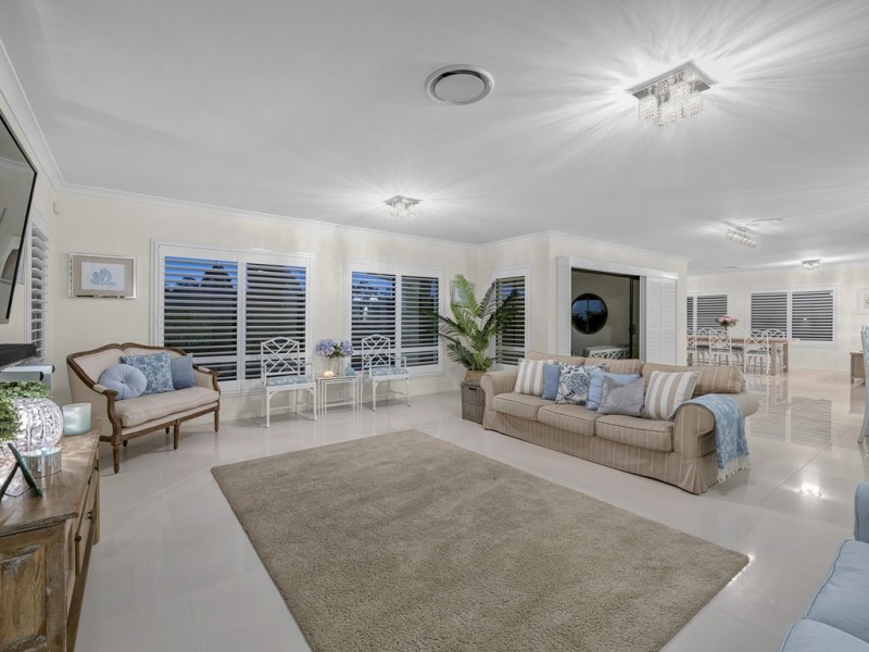 33 Warwick Lane, Samford Valley QLD 4520