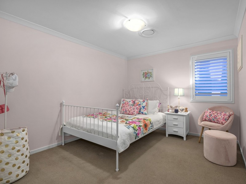 33 Warwick Lane, Samford Valley QLD 4520