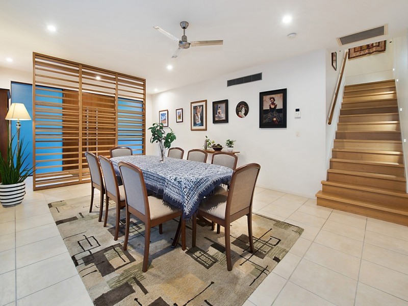 6 Hollins Crescent, New Farm QLD 4005