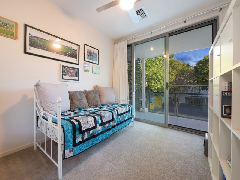 6 Hollins Crescent, New Farm QLD 4005