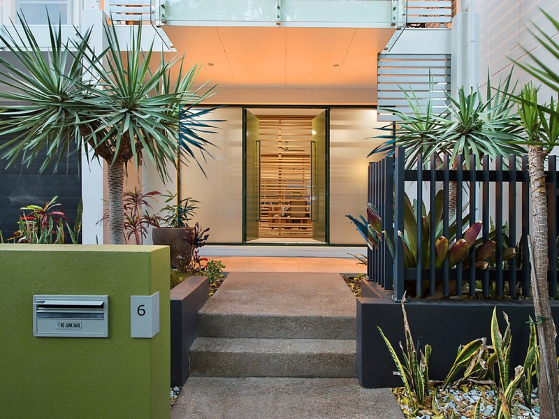 6 Hollins Crescent, New Farm QLD 4005