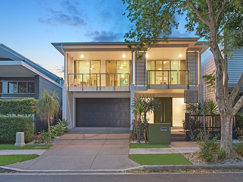 6 Hollins Crescent, New Farm QLD 4005