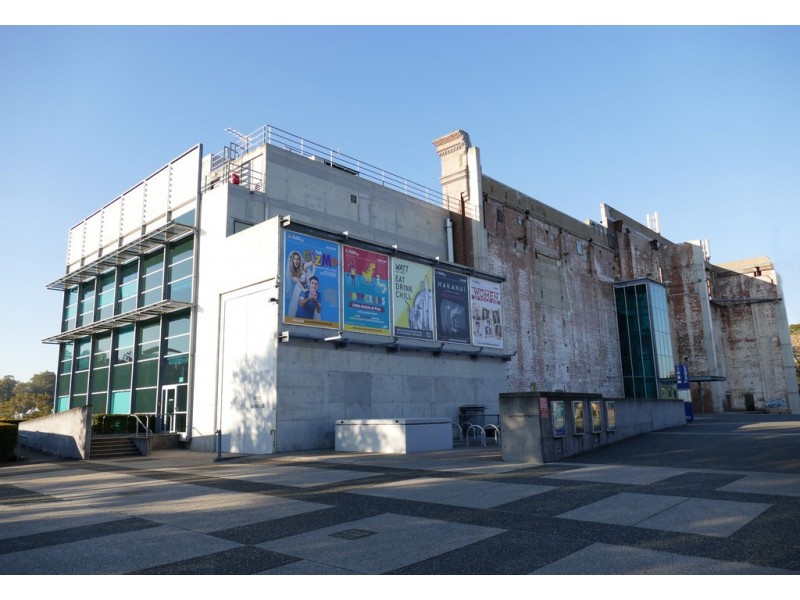 6 Hollins Crescent, New Farm QLD 4005