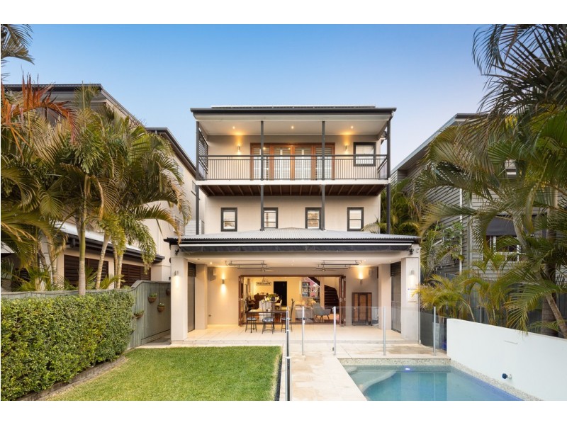 30 Donald Street, Camp Hill QLD 4152