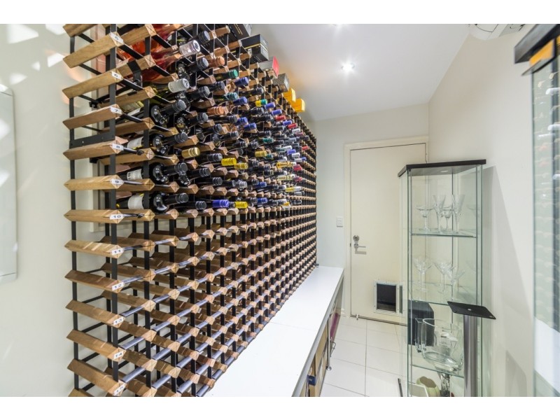 30 Donald Street, Camp Hill QLD 4152