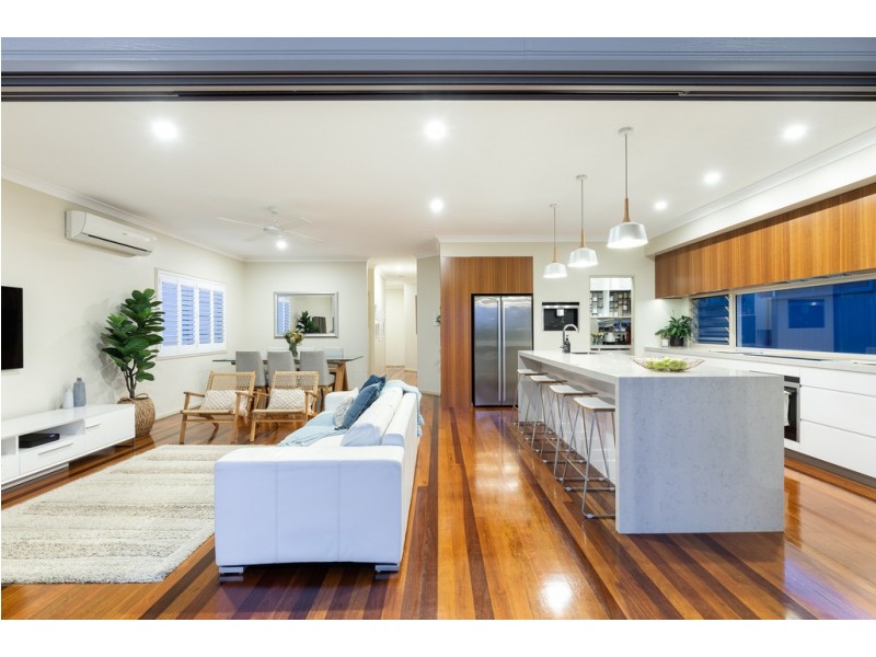 41 Brisbane Avenue, Camp Hill QLD 4152