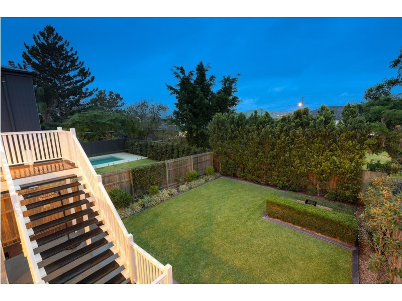 41 Brisbane Avenue, Camp Hill QLD 4152