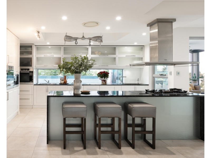 62 Main Avenue, Balmoral QLD 4171