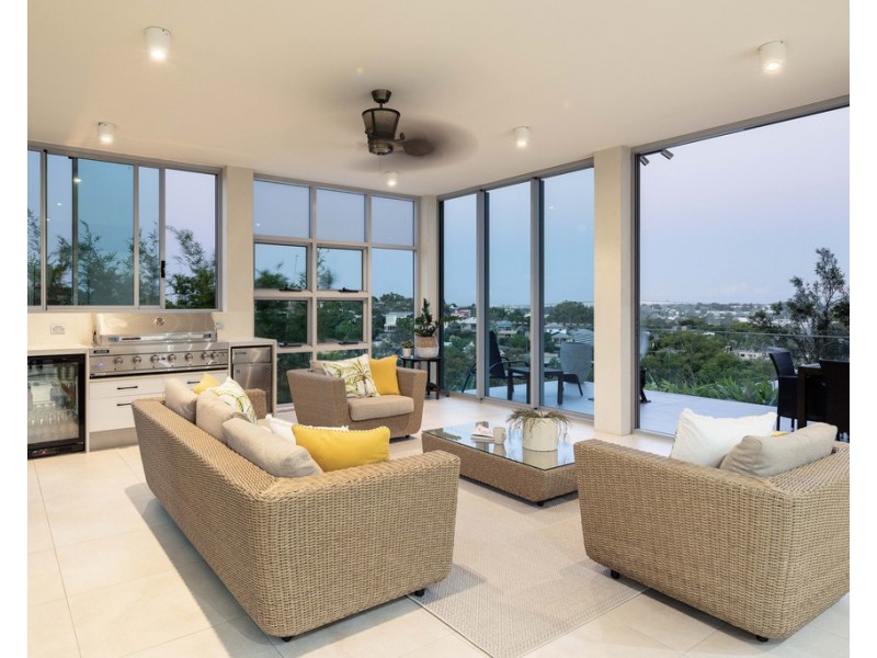 62 Main Avenue, Balmoral QLD 4171