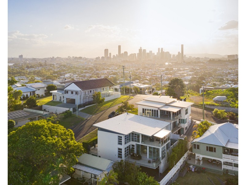 62 Main Avenue, Balmoral QLD 4171