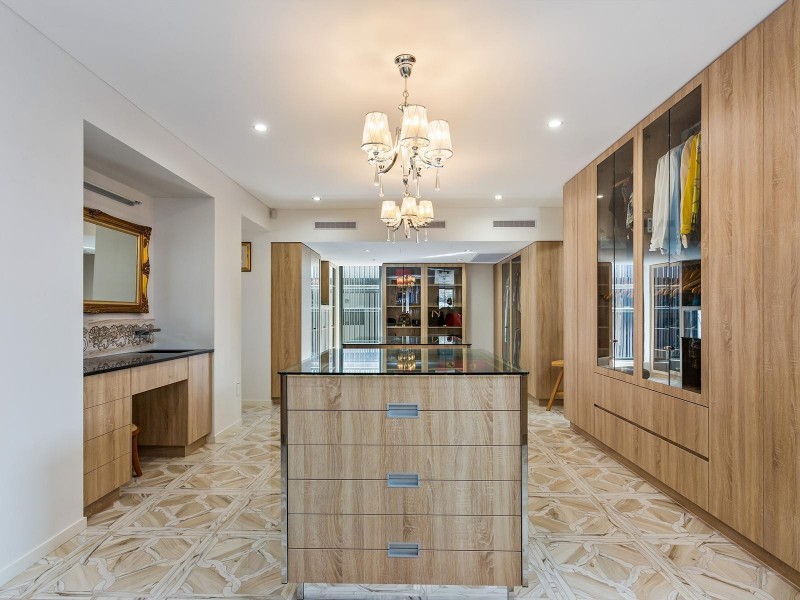 53 Wendell Street, Norman Park QLD 4170