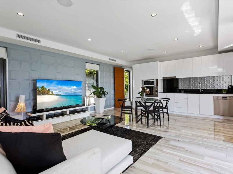 53 Wendell Street, Norman Park QLD 4170