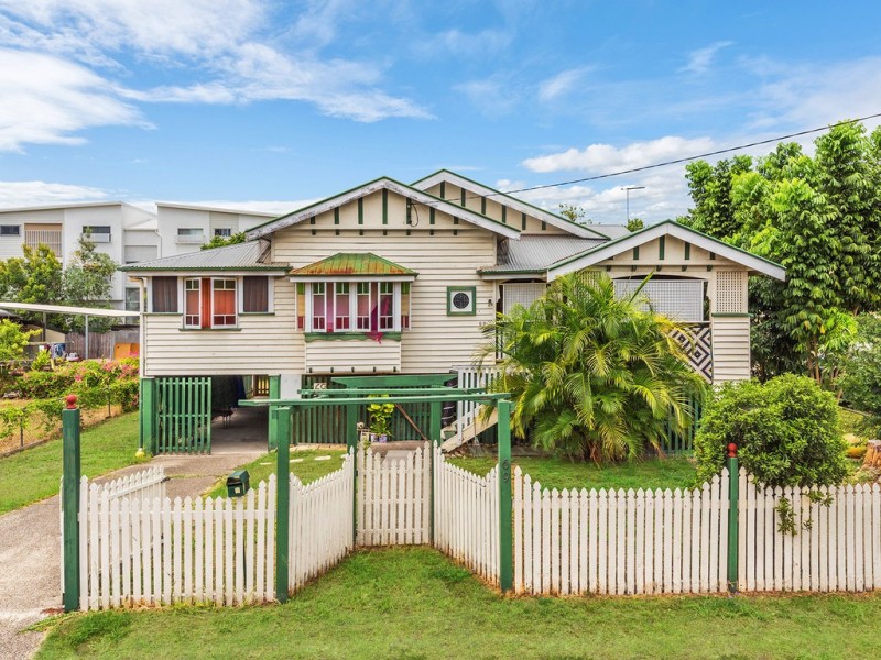 69 Franz Road, Clayfield QLD 4011