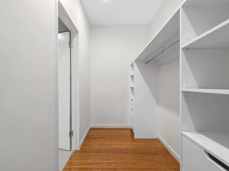 608/12 Parkside Circuit, Hamilton QLD 4007