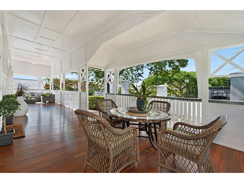 23 Queens Road, Hamilton QLD 4007