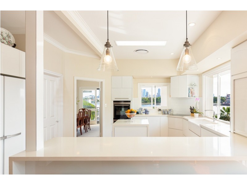 23 Wendell Street, Norman Park QLD 4170