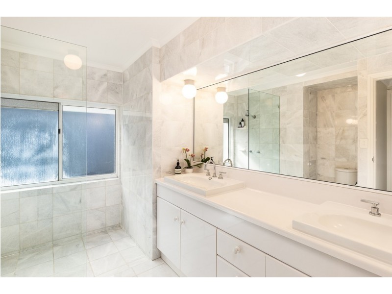 23 Wendell Street, Norman Park QLD 4170