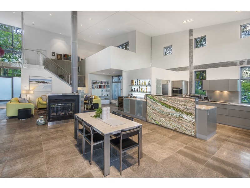 87 Gimba Street, Mitchelton QLD 4053