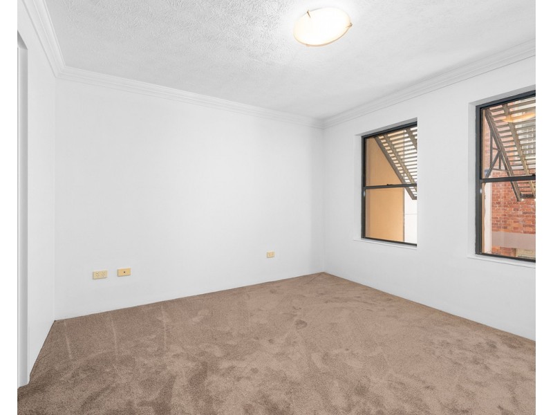 4/140 Commercial Road, Teneriffe QLD 4005