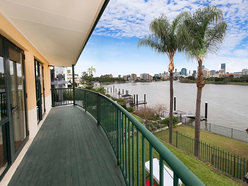 27 Laidlaw Parade, East Brisbane QLD 4169