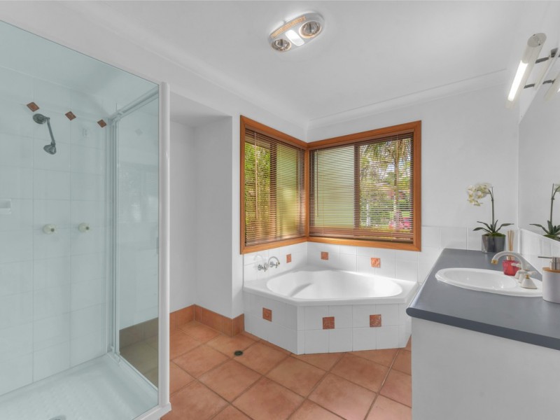 30 Ashley Road, Chermside West QLD 4032