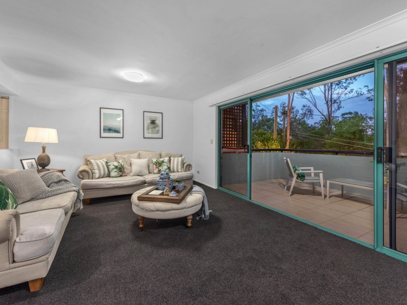 78 Orchard Terrace, St Lucia QLD 4067