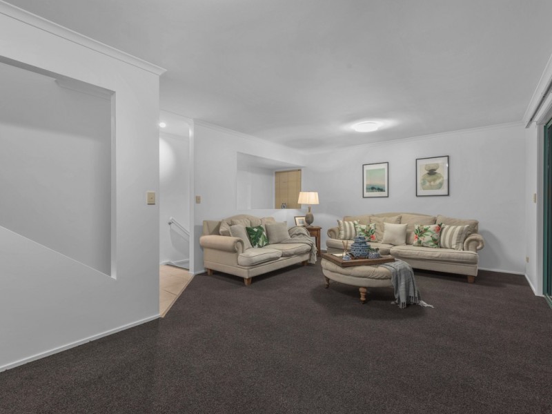 78 Orchard Terrace, St Lucia QLD 4067