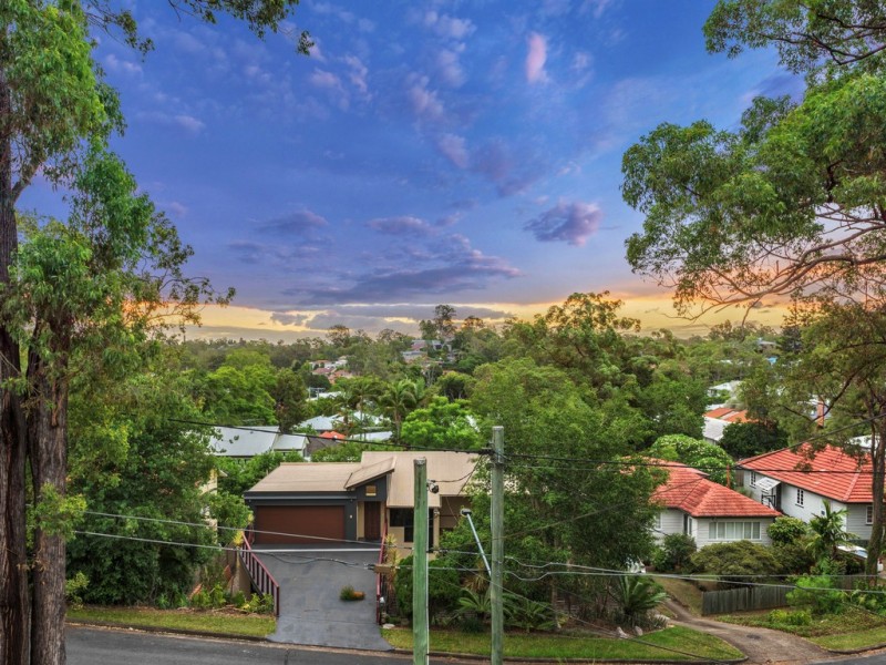 78 Orchard Terrace, St Lucia QLD 4067