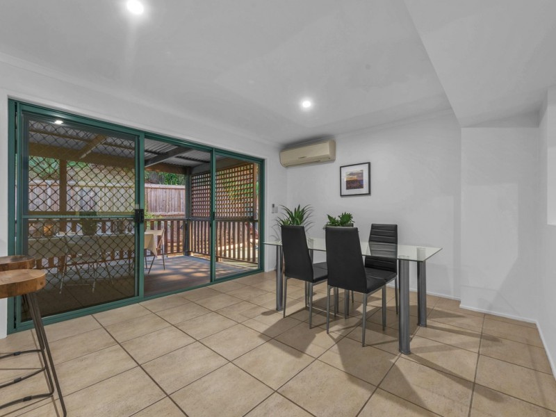 78 Orchard Terrace, St Lucia QLD 4067