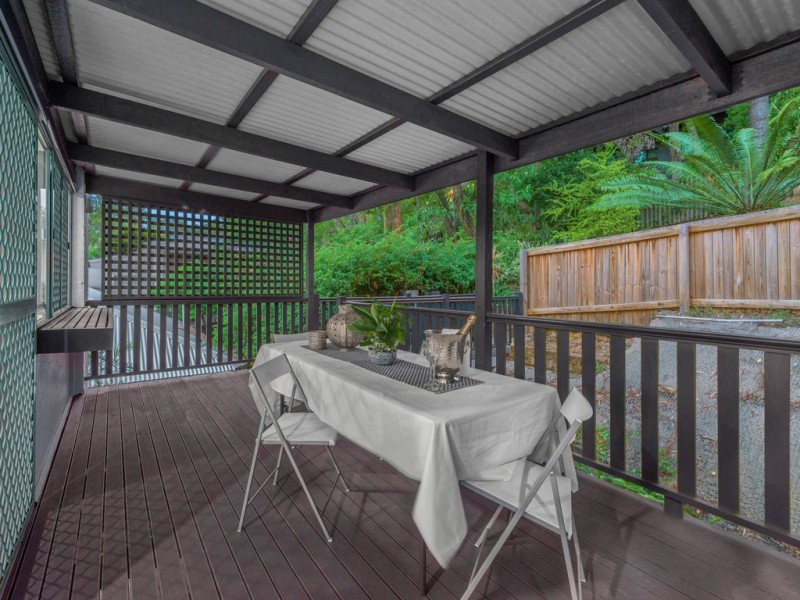 78 Orchard Terrace, St Lucia QLD 4067