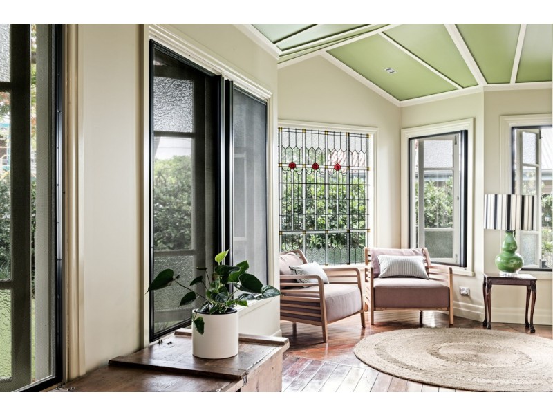 119 Virginia Avenue, Hawthorne QLD 4171