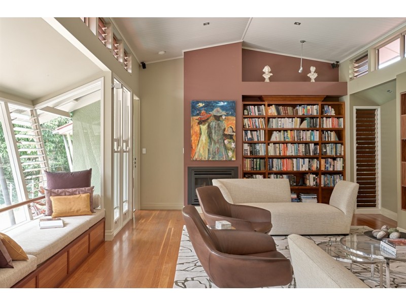 119 Virginia Avenue, Hawthorne QLD 4171