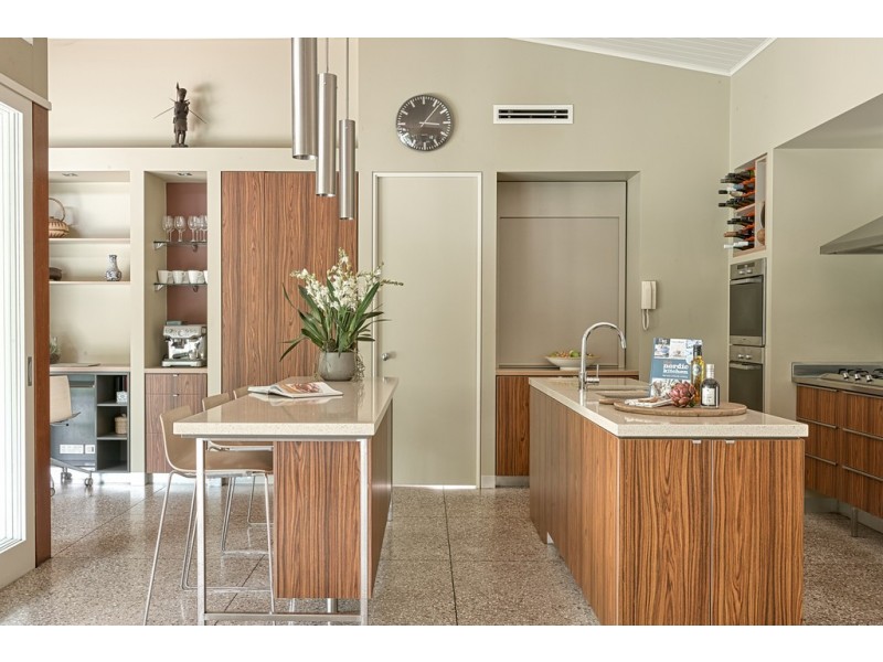 119 Virginia Avenue, Hawthorne QLD 4171