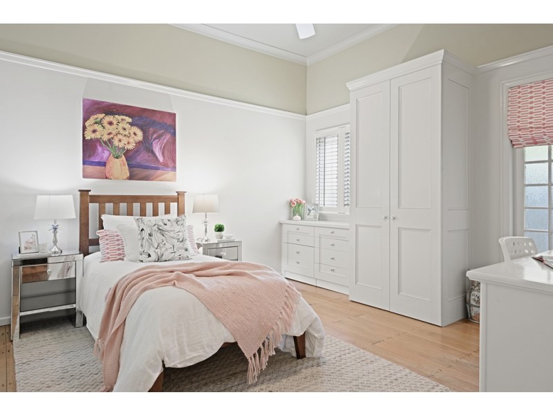 119 Virginia Avenue, Hawthorne QLD 4171