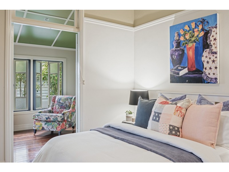 119 Virginia Avenue, Hawthorne QLD 4171