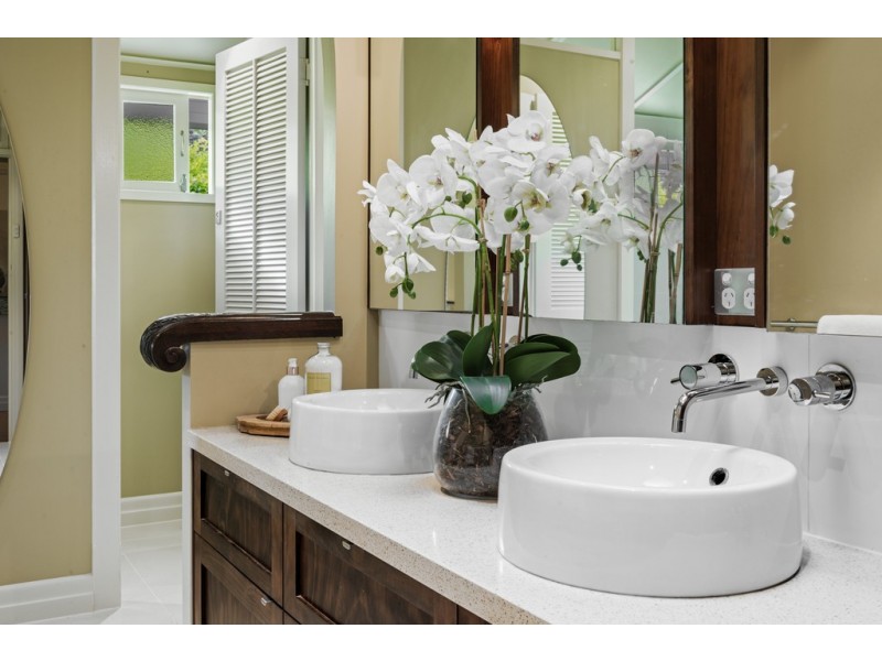 119 Virginia Avenue, Hawthorne QLD 4171