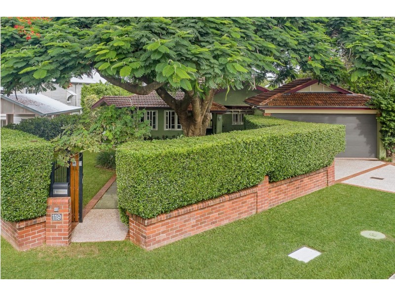 119 Virginia Avenue, Hawthorne QLD 4171