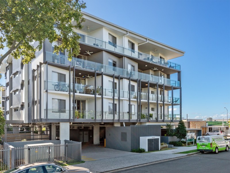 10/77 Chestnut Street, Wynnum QLD 4178