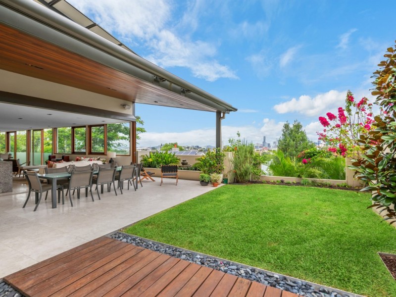 10 Flower Street, Windsor QLD 4030
