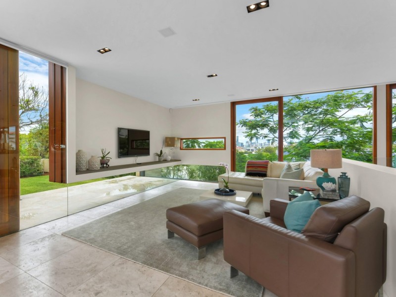 10 Flower Street, Windsor QLD 4030