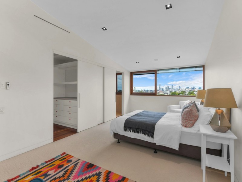 10 Flower Street, Windsor QLD 4030