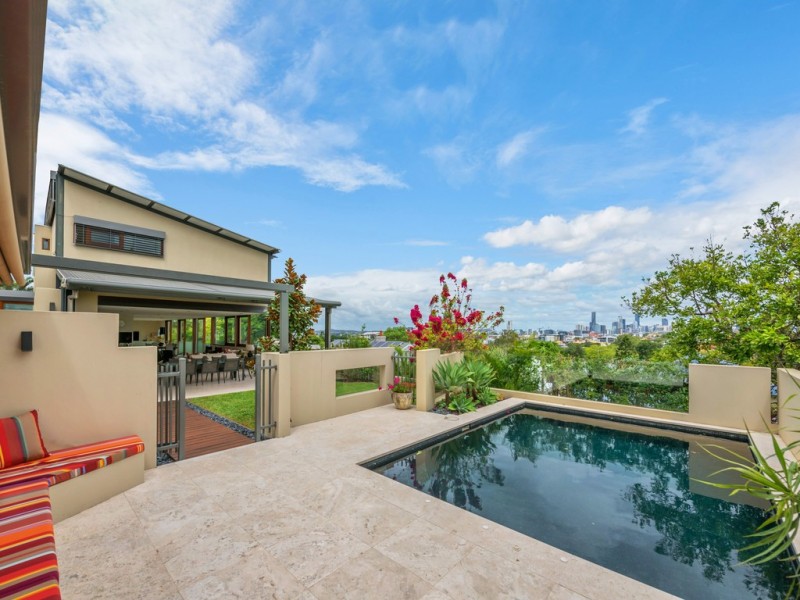 10 Flower Street, Windsor QLD 4030
