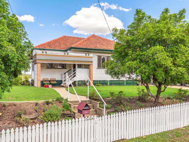 124 Redwood Street, Stafford Heights QLD 4053