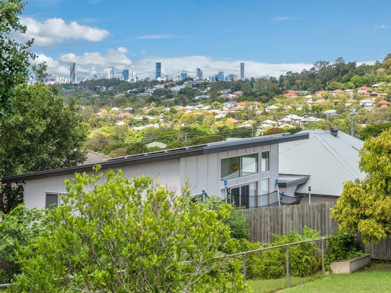 124 Redwood Street, Stafford Heights QLD 4053