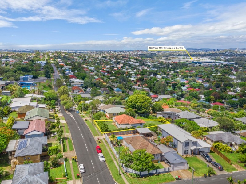 124 Redwood Street, Stafford Heights QLD 4053