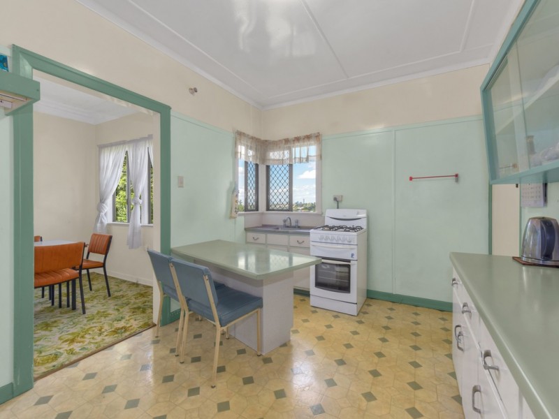 124 Redwood Street, Stafford Heights QLD 4053